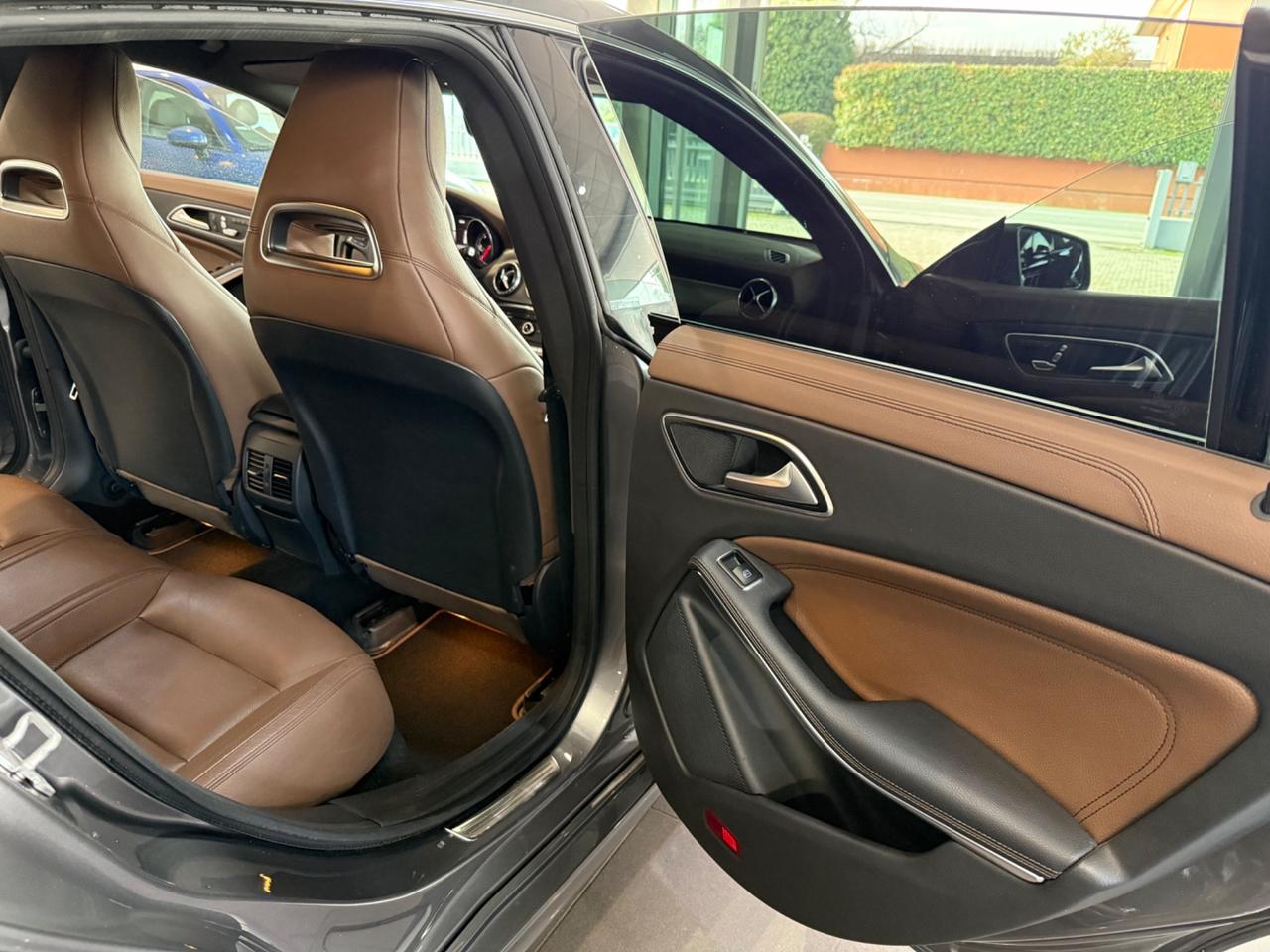 Mercedes-benz CLA 200 Shooting Brake FULL !!