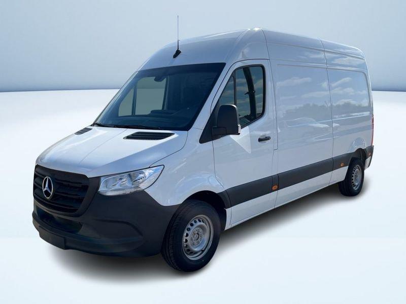 Mercedes-Benz Sprinter 211 CDI F 39/30