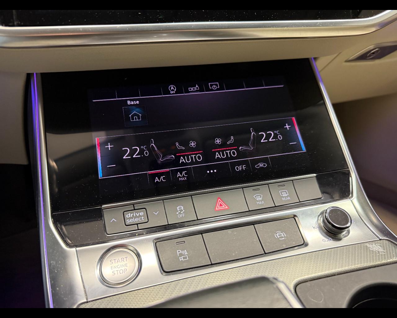 AUDI A6 AVANT 40 TDI MHEV S-TRONIC QUATTRO BUSINESS DESIGN