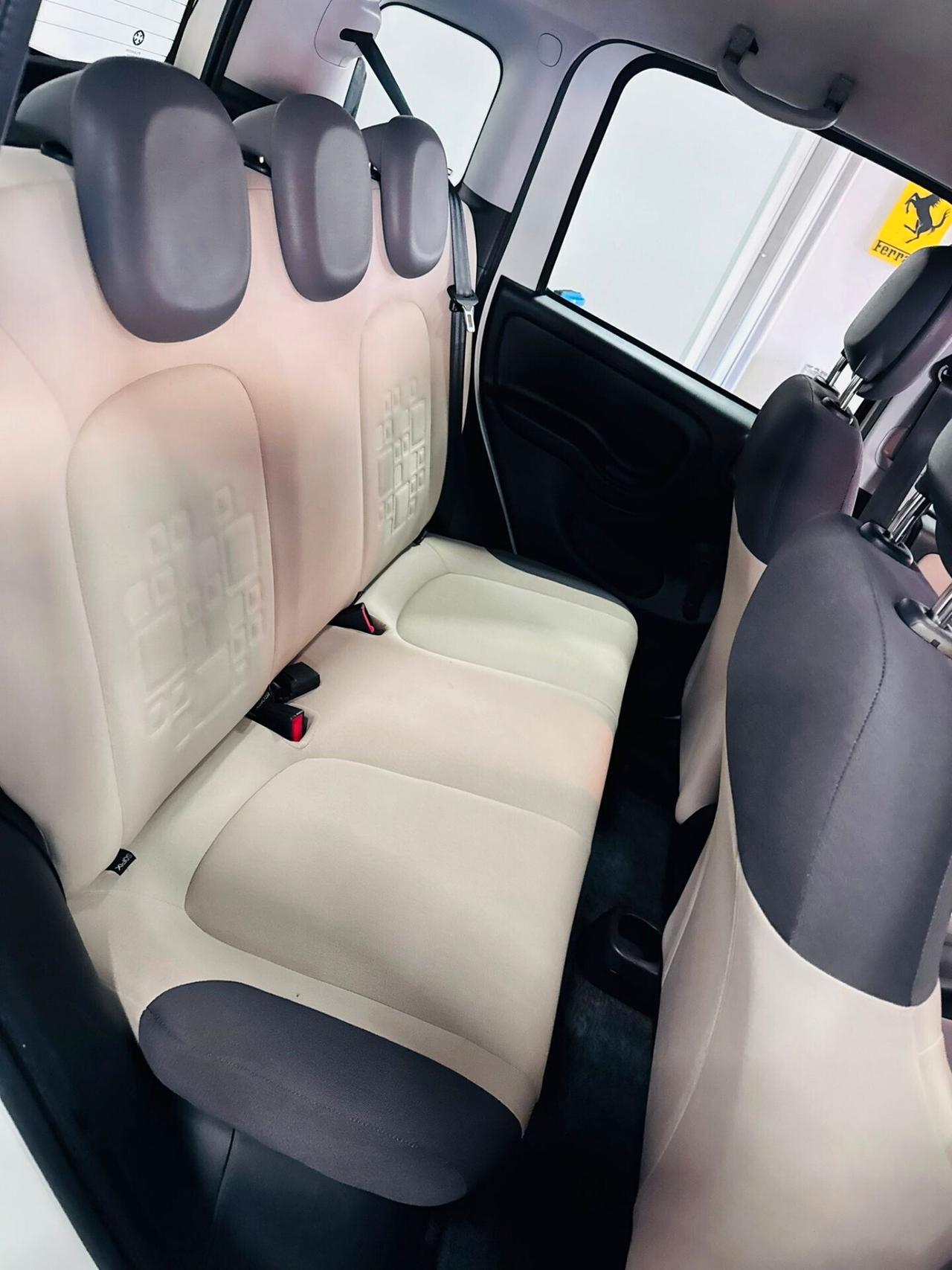 Fiat Panda 0.9 TwinAir Turbo Natural Power Lounge