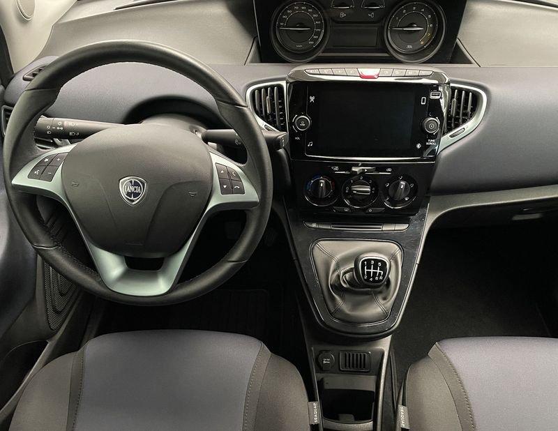 Lancia Ypsilon 1.0 FireFly 5 porte S&S Hybrid Silver Plus