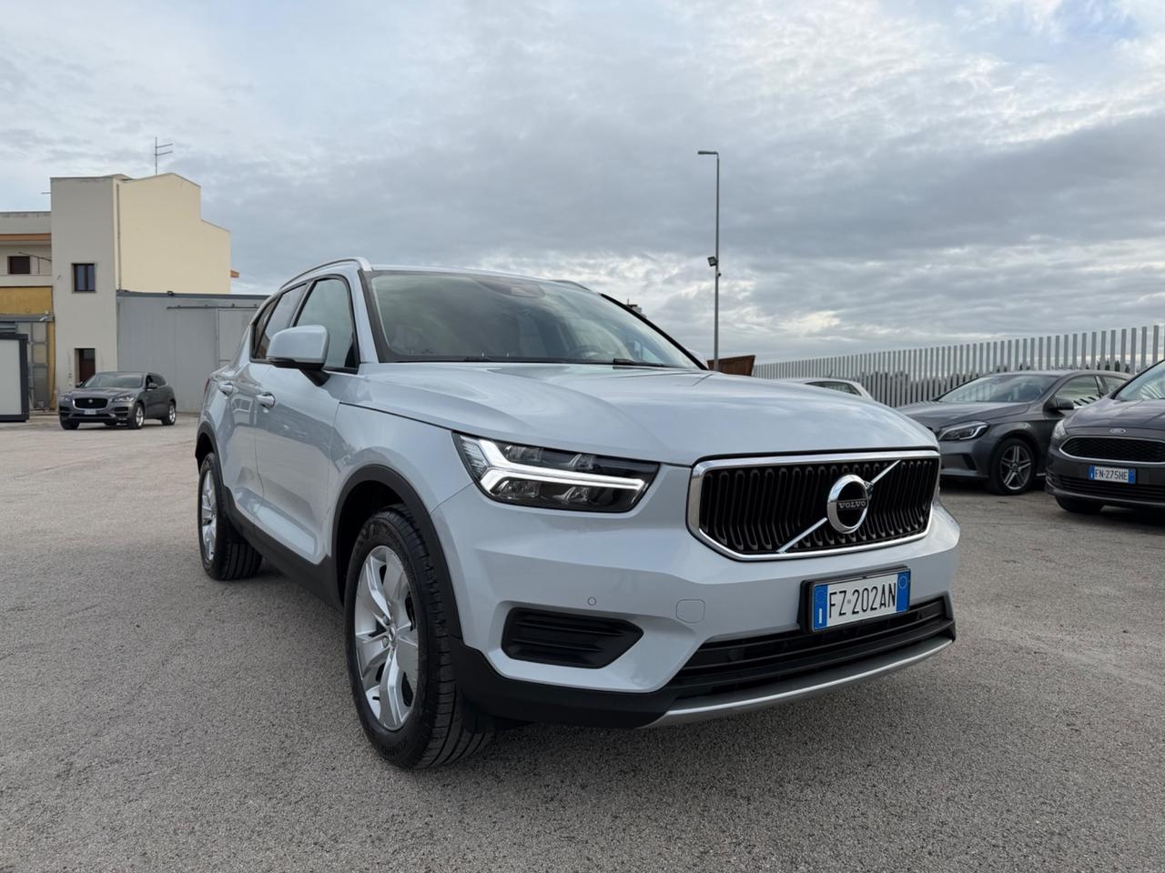 VOLVO XC40 2.0 D3 150CV MANUALE FULL LED MY20