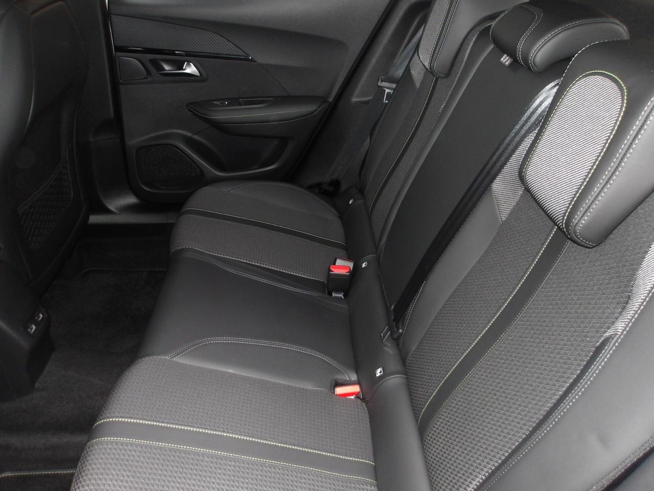 PEUGEOT 2008 GT LINE 1.5 DIESEL-RETROC-NAVI
