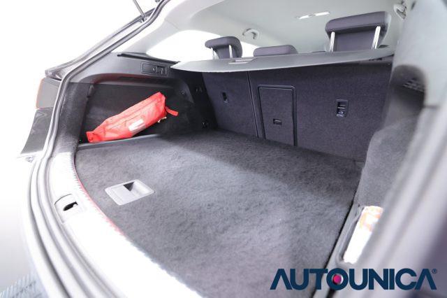 SEAT Leon 1.6 TDI 115 CV 5PORTE STYLE FARI LED NEOPATENTATI