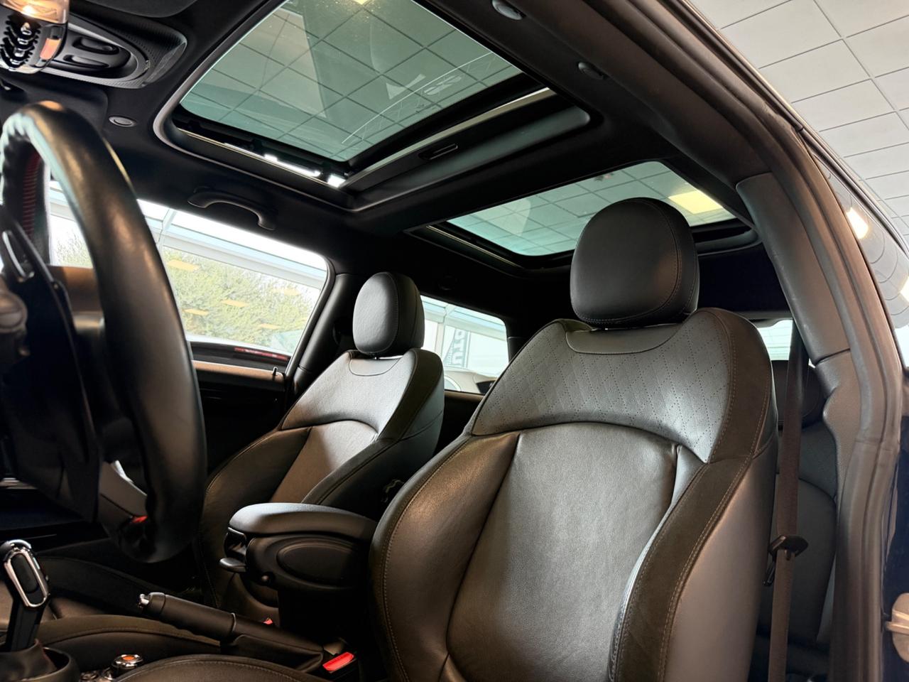 Mini 2.0 John Cooper Works auto