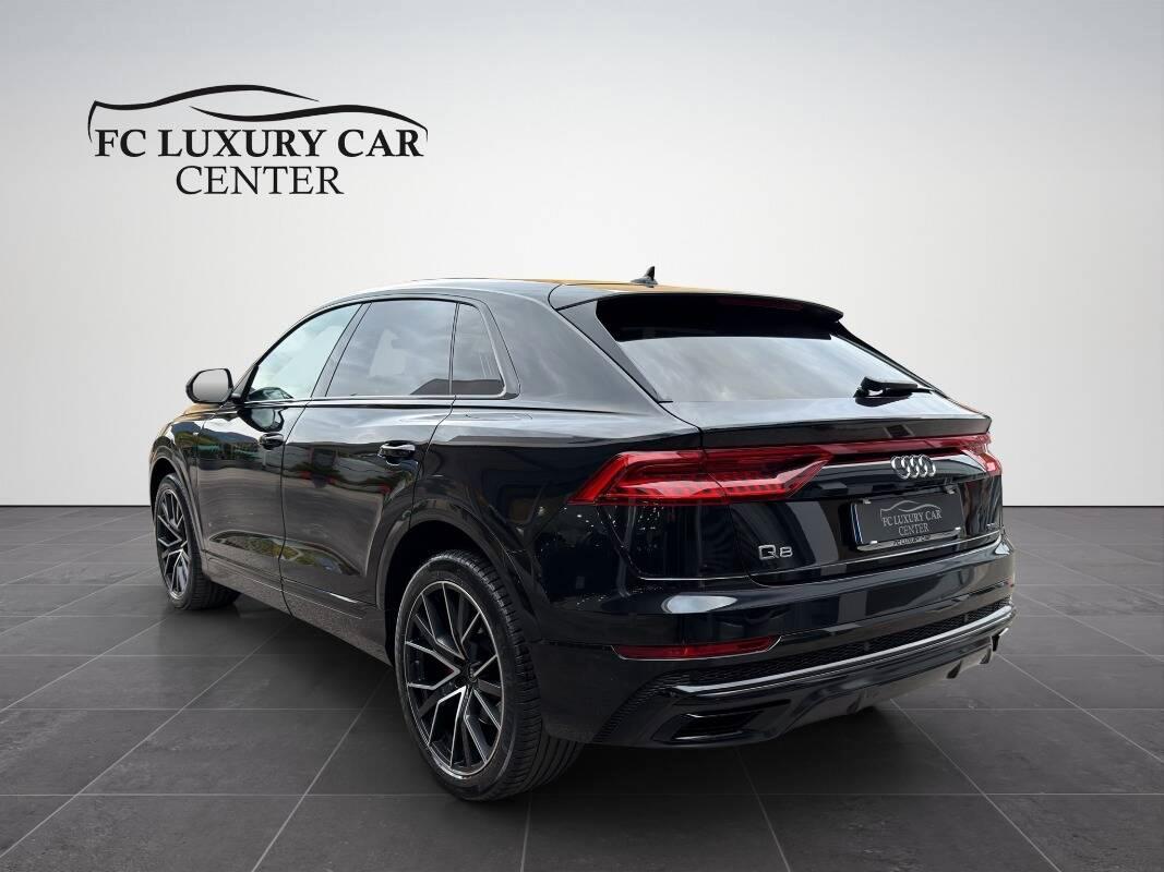Audi Q8 50 3.0 286CV S LINE PELLE VALCONE TETTO CAMERA 360