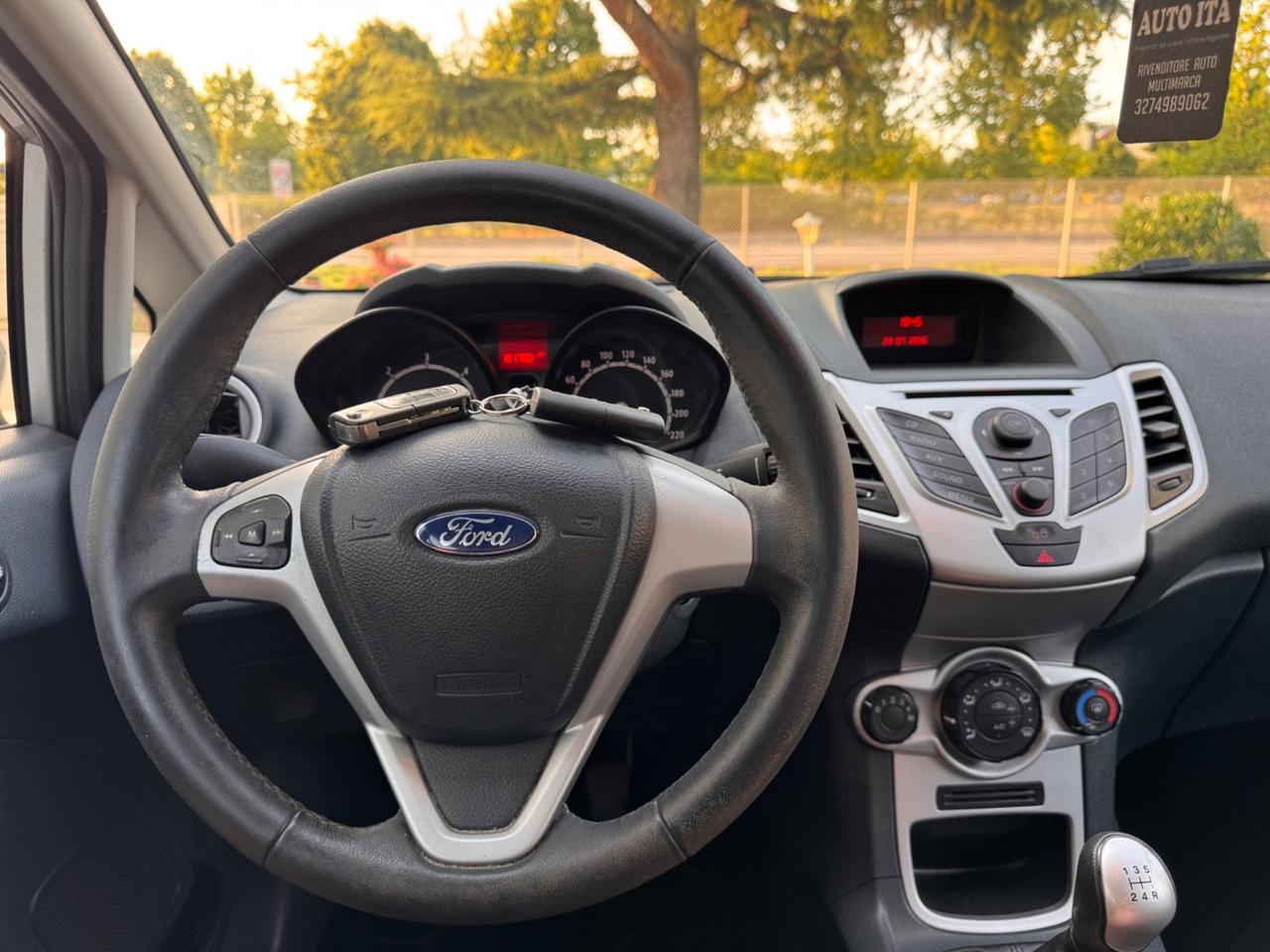 Ford Fiesta Ikon 1.4 TDCi 70CV 5 porte OK NEOPATENTATI