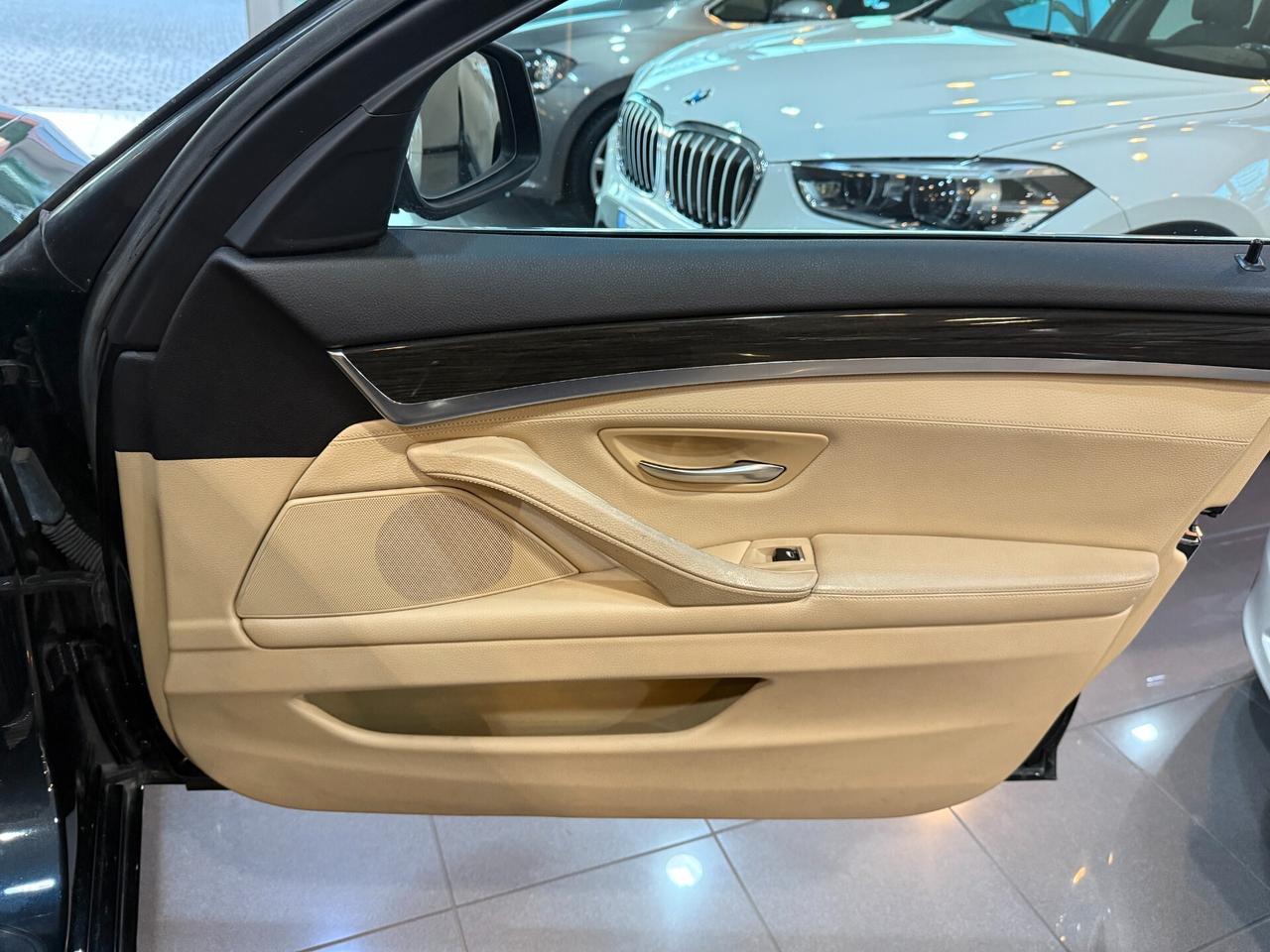 Bmw 530 ouring 530d Touring Eletta