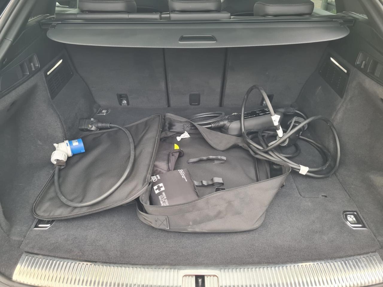 Audi Q5 55 TFSI e quattro Sportback tronic S line plus