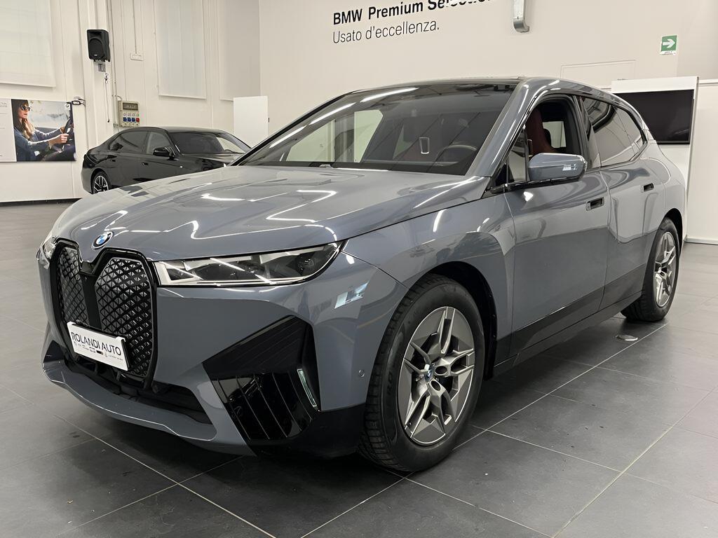 BMW iX 50 pacchetto sportivo xDrive