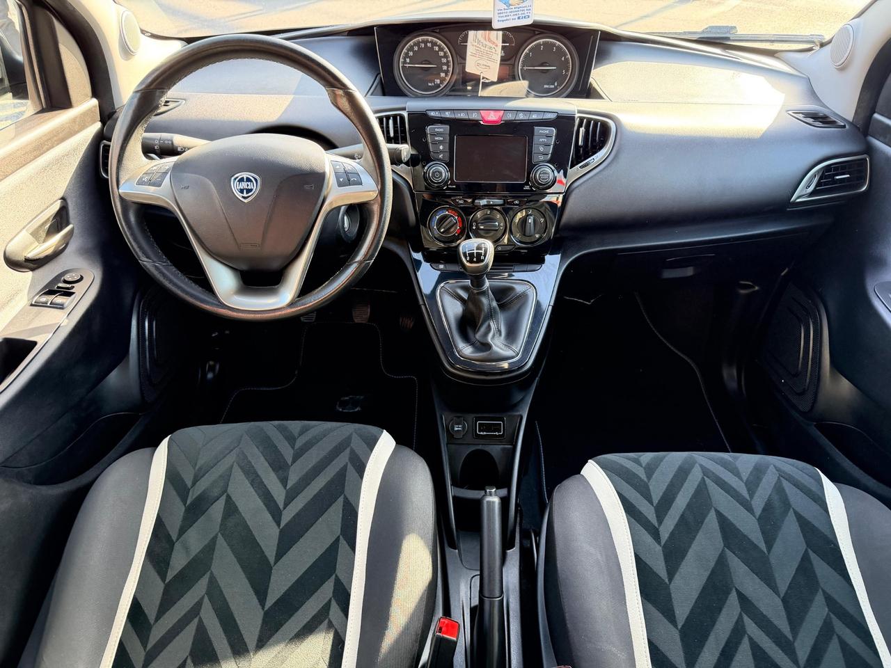Lancia Ypsilon 1.3 MJT 16V 95 CV 5 porte S&S Platinum