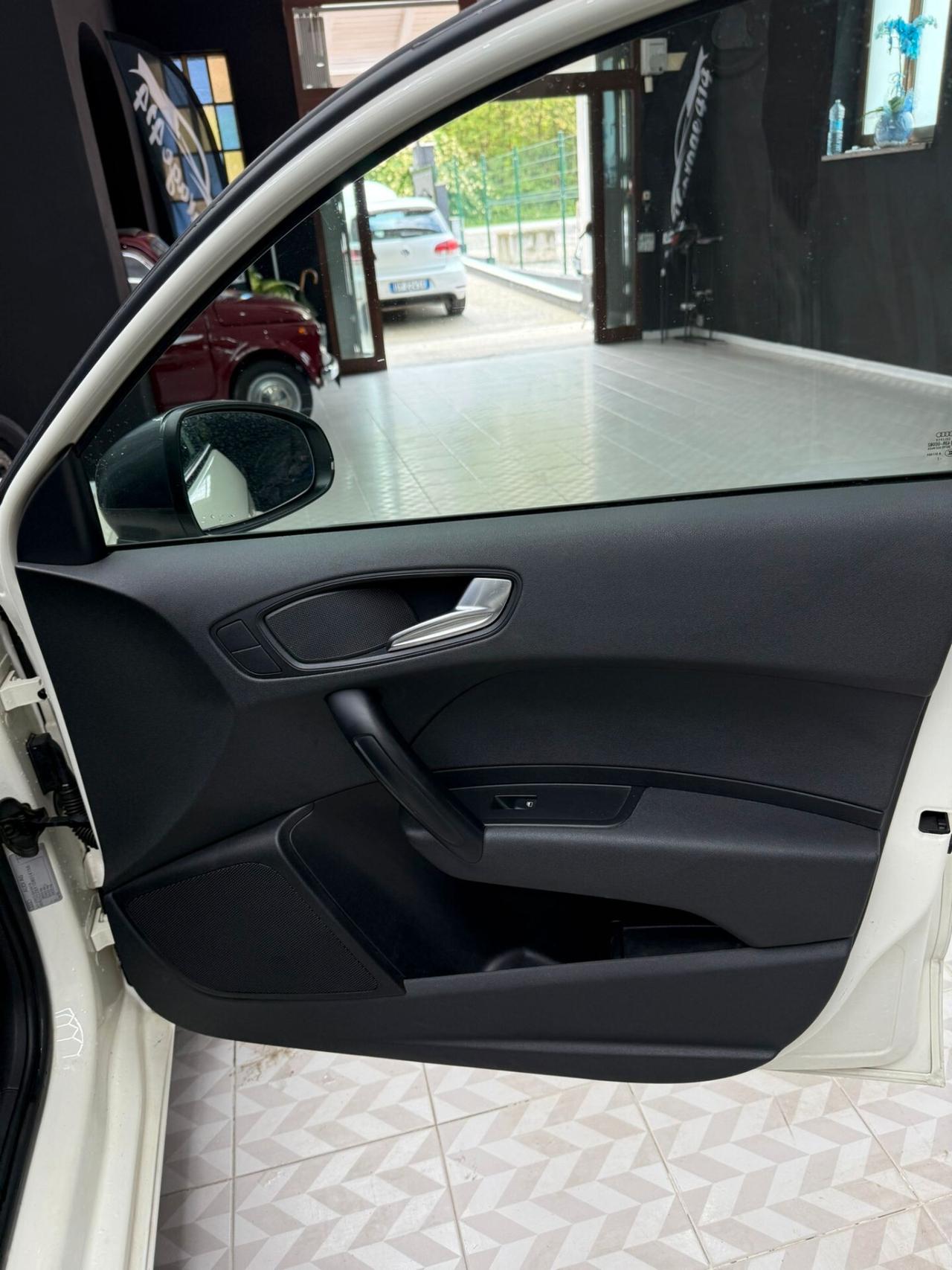 Audi A1 SPB 1.6 TDI 105 CV Attraction