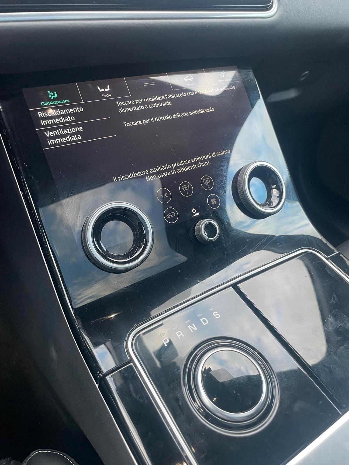 Land Rover Range Velar 2.0 Si4 300 CV R-Dynamic HSE