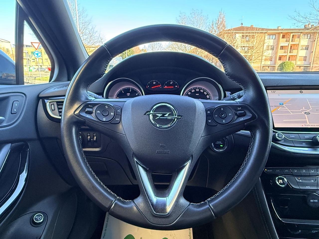 Opel Astra 1.6 CDTi 136CV . Sports Tourer Innovation