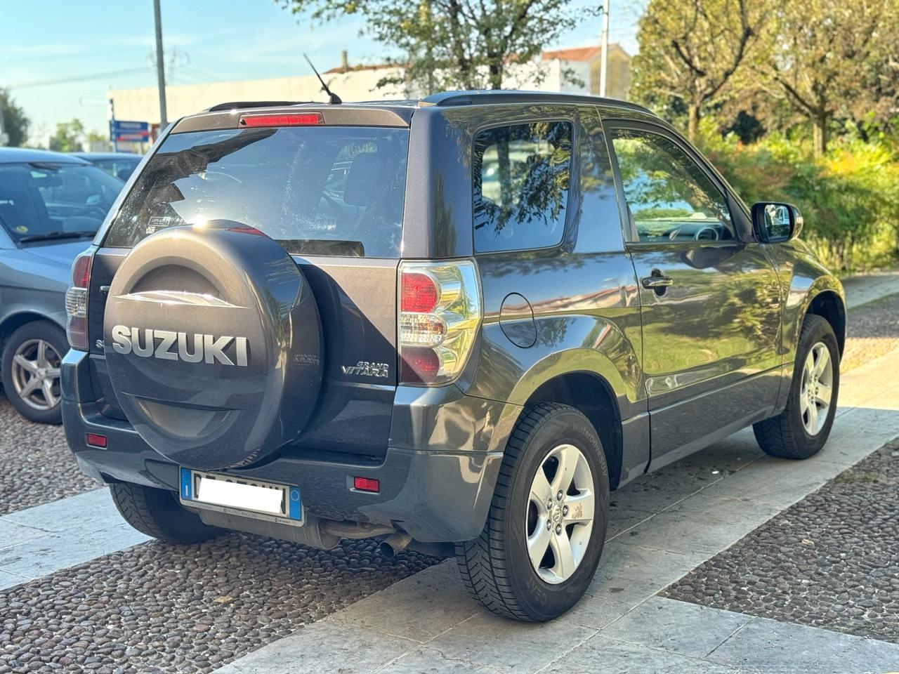 Suzuki Grand Vitara 1.9 DDiS 3 porte