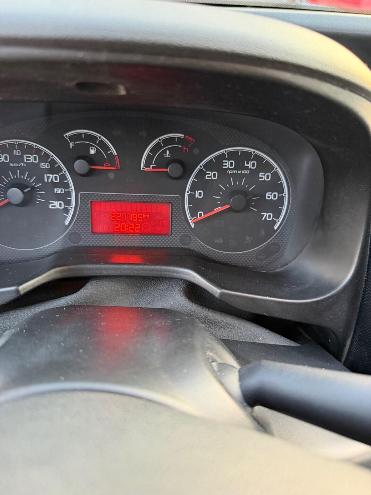 Fiat Fiorino 1.3 MJT 95CV Furgone Adventure