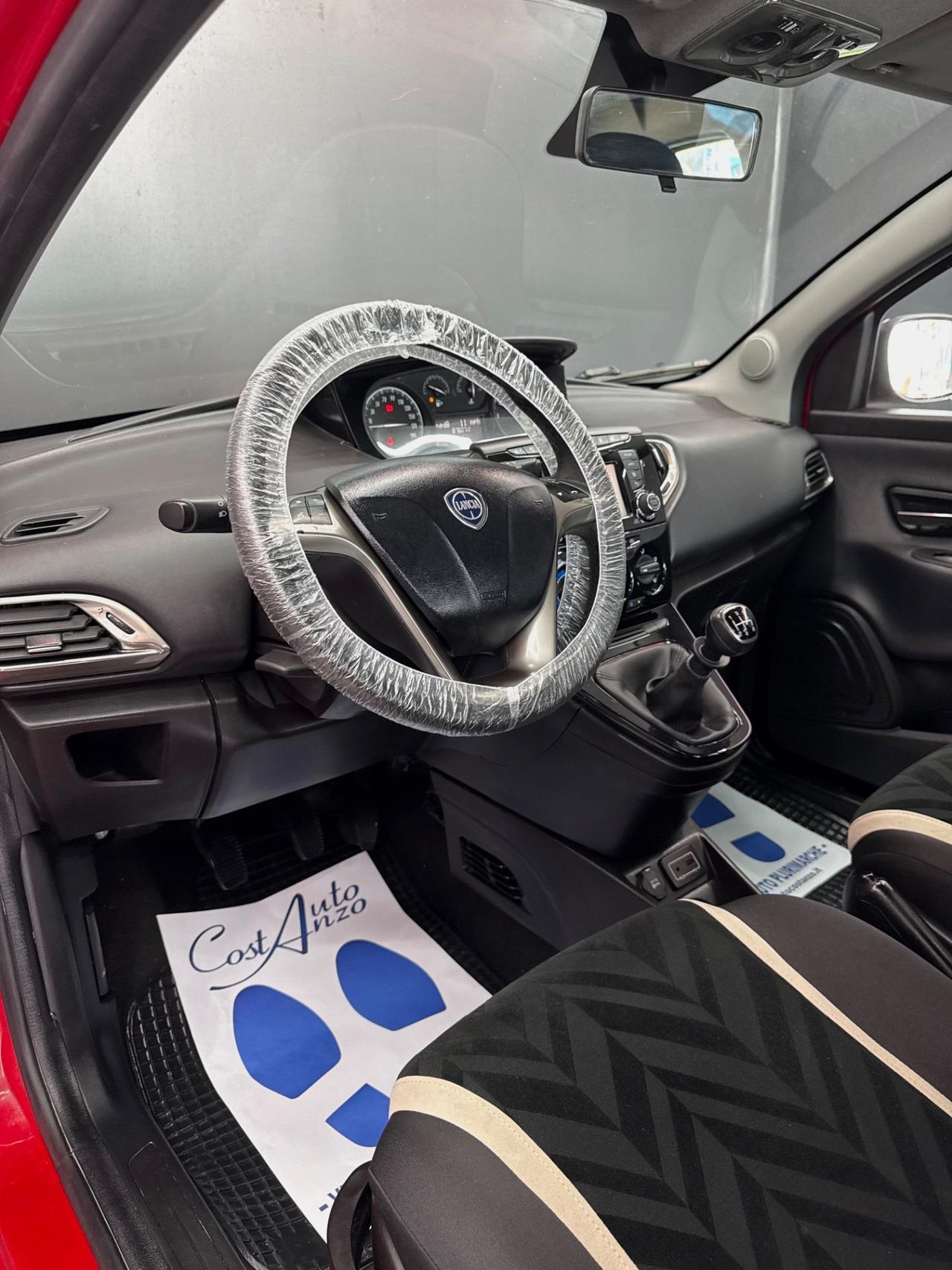 Lancia Ypsilon 1.2 GPL Ecochic Gold 12/2017
