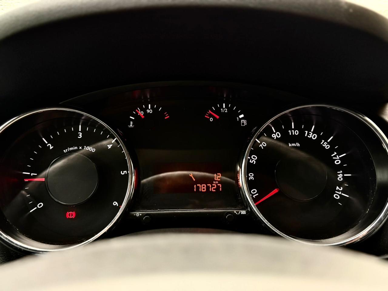 Peugeot 3008 1.6 HDi 110CV Tecno