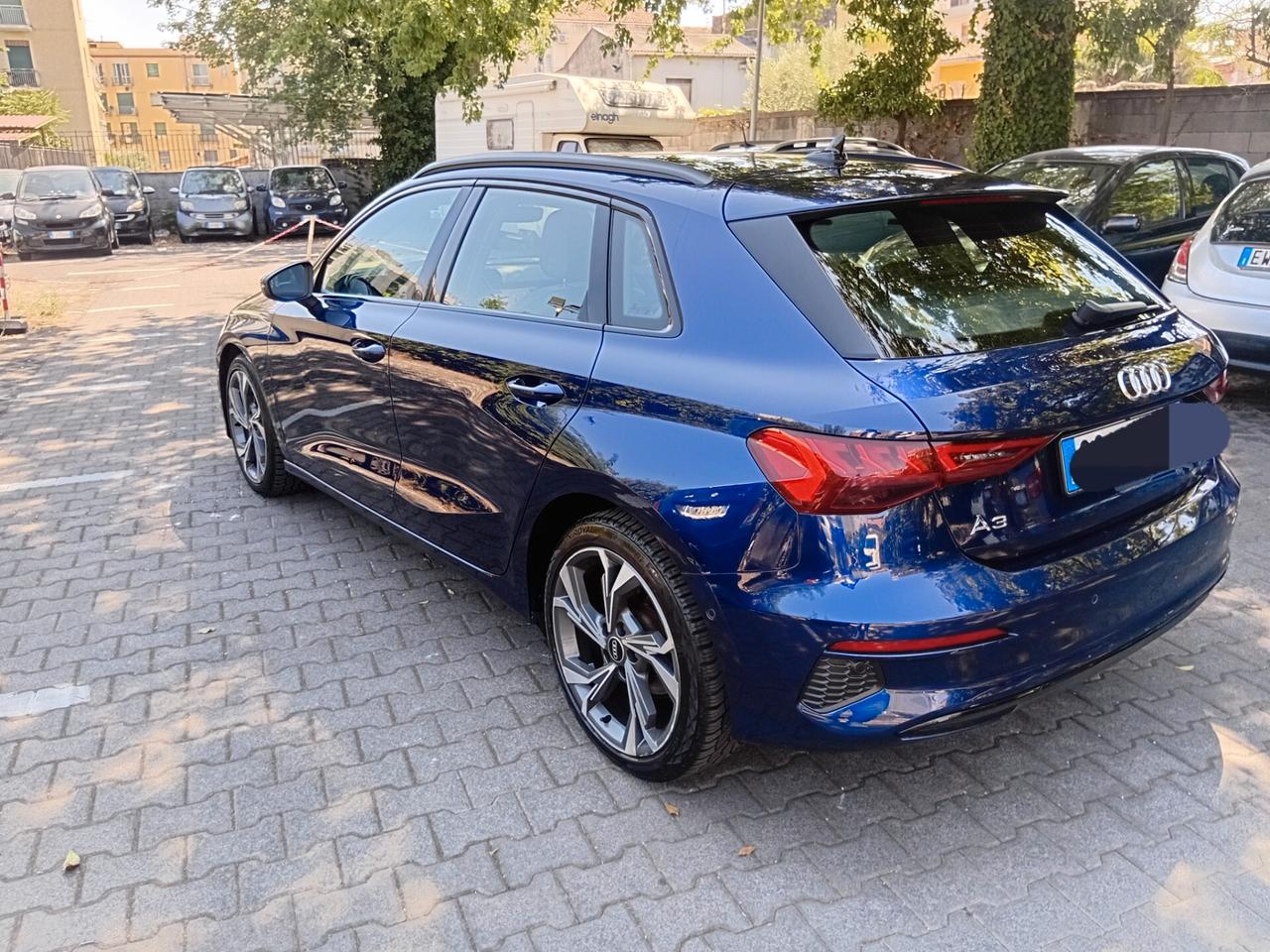 Audi A3 SPB 30 g-tron S tronic line edition + Blocksistem