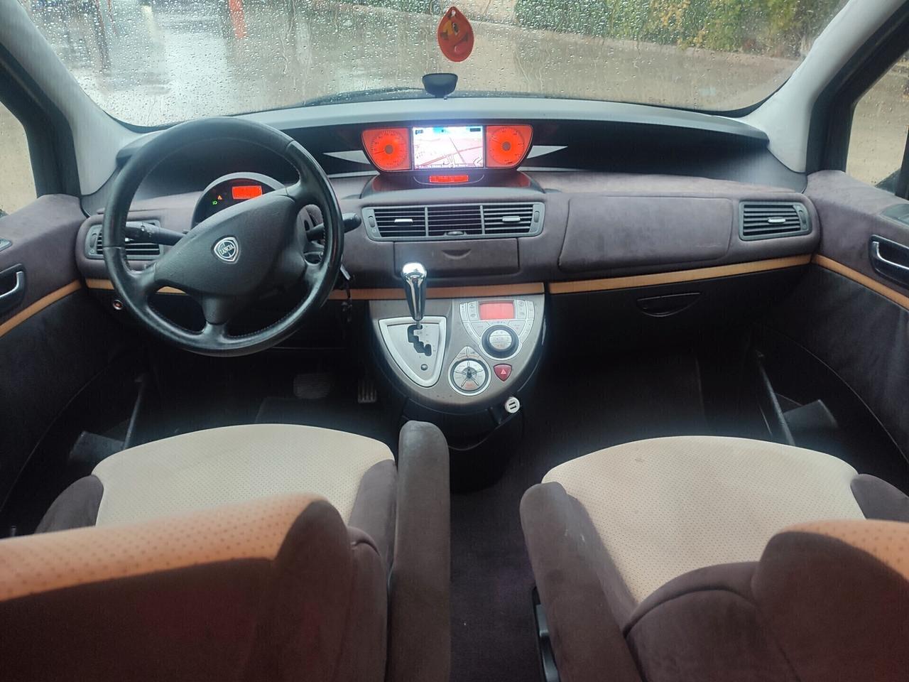 Lancia Phedra 2.2 MJT Limited Edition