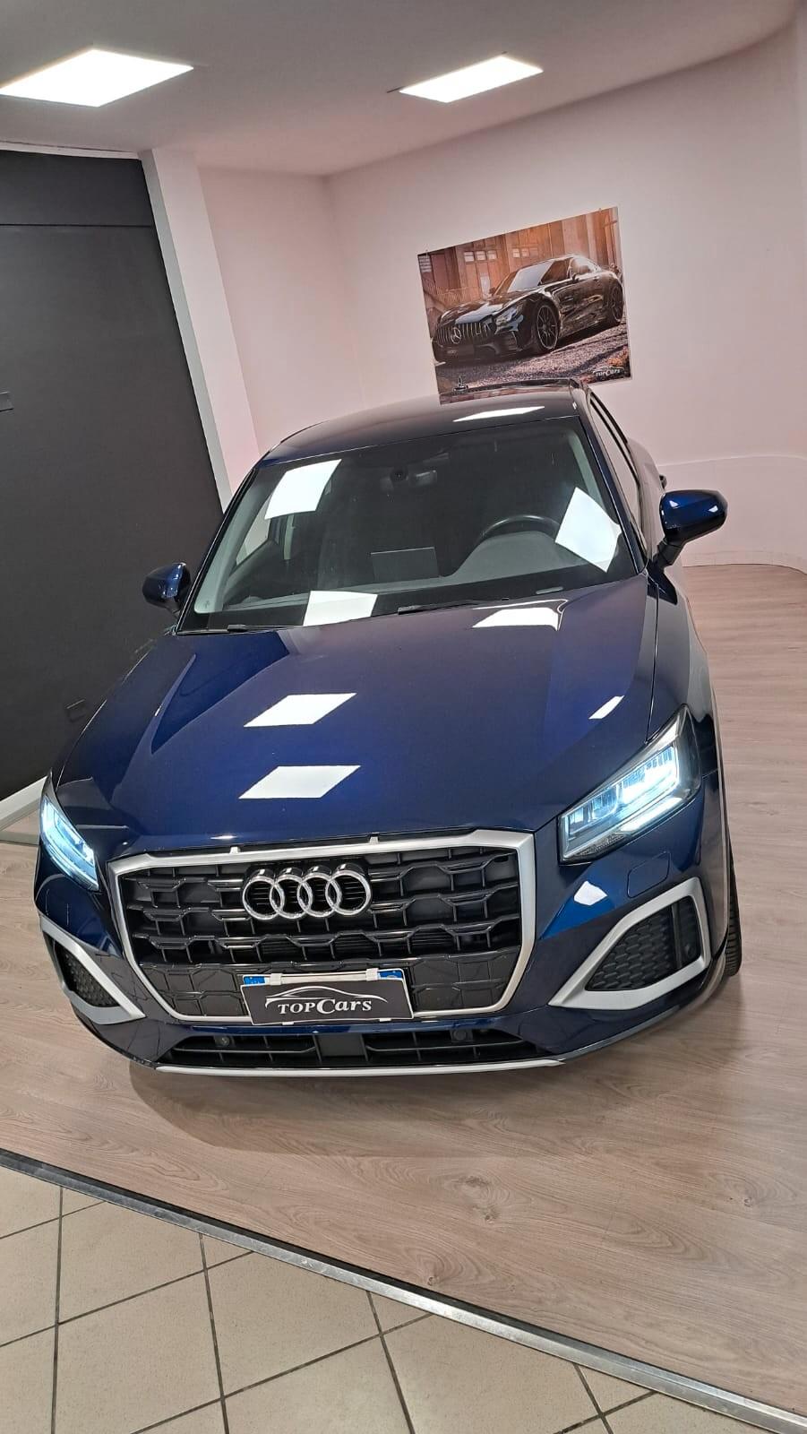 Audi Q2 30 TDI S tronic Identity Black