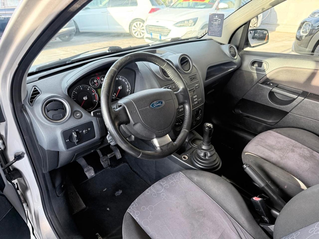 Ford Fiesta 1.4 TDCi 5p. Ghia