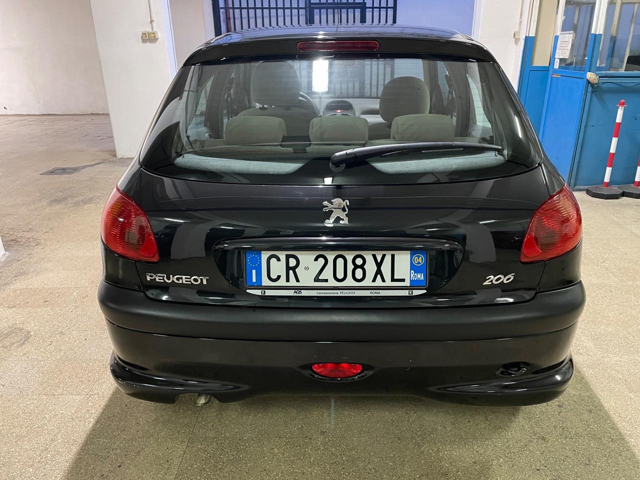 Peugeot 206 1.4 16V 5p. XT - berlina 2 volumi