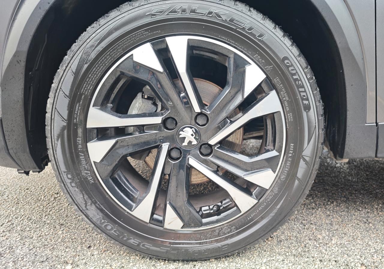 Perfetta Peugeot 2008 BlueHDi 110 S&S Allure Pack