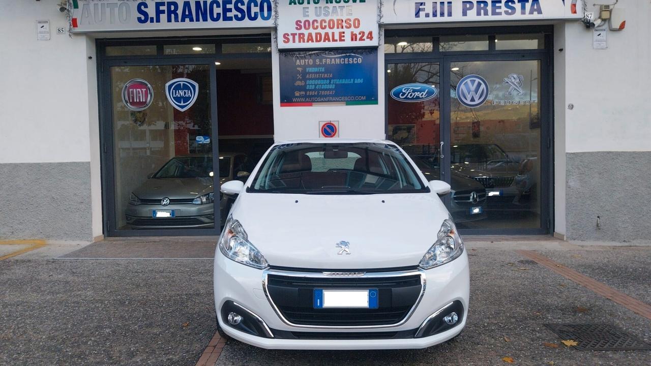 Peugeot 208 1.5 Business 100cv -2019