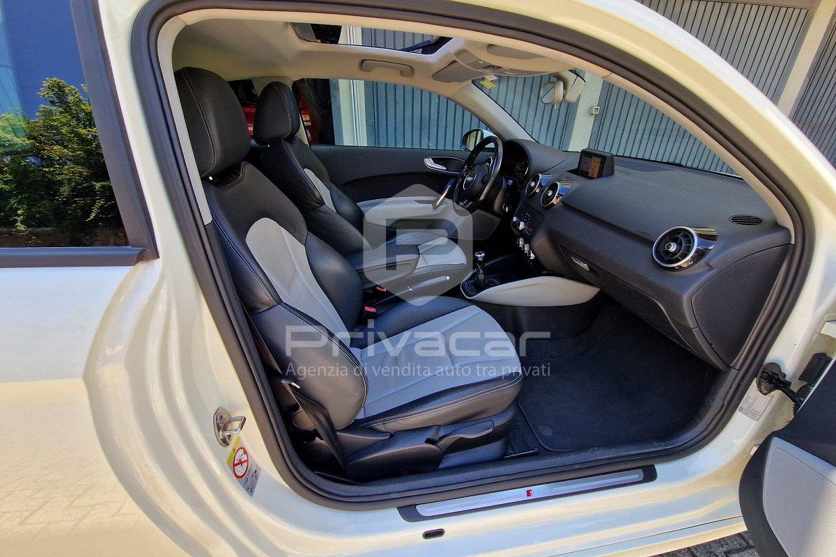 AUDI A1 1.6 TDI 105 CV Ambition
