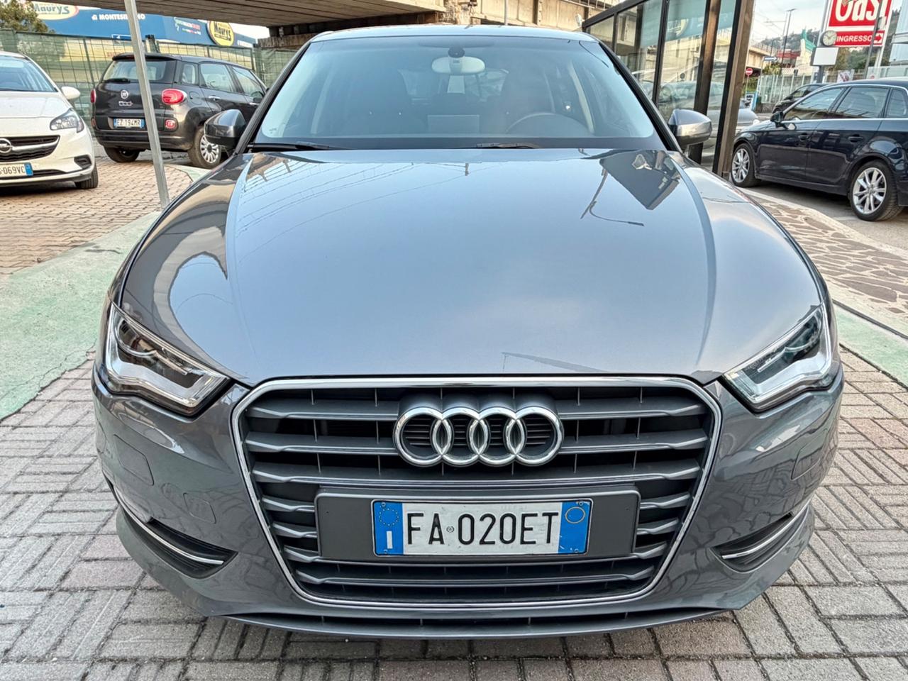 Audi A3 Sportback 1.6 TDI Ambition - GARANZIA