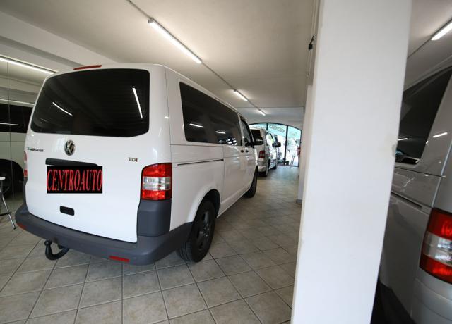 VOLKSWAGEN Transporter VW T5 2.0tdi 140cv 9Posti Euro5 Klima