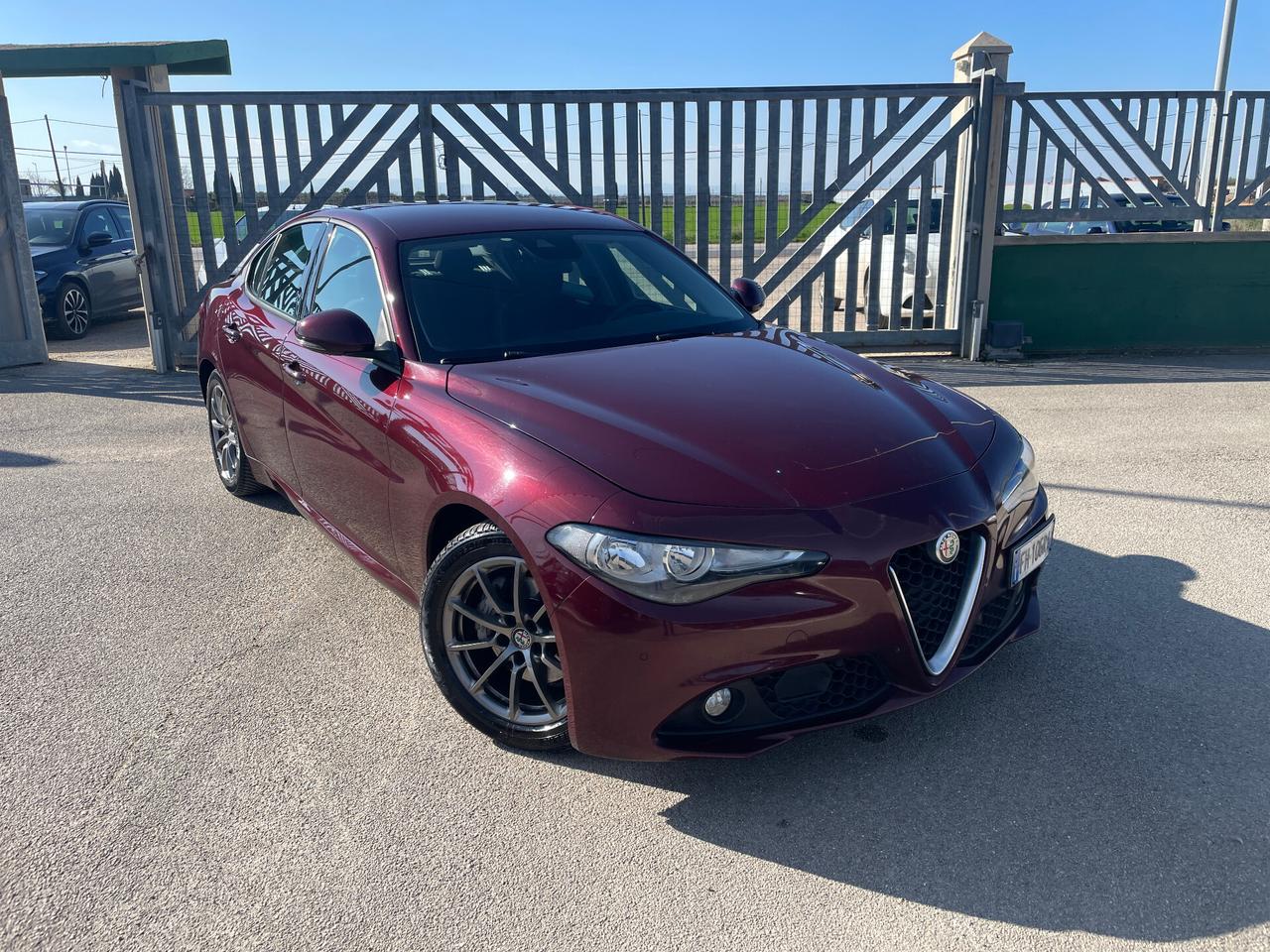 Alfa Romeo Giulia 2.2 Turbodiesel 150 CV AT8 Business-NAVIGATORE-RETROCAMERA