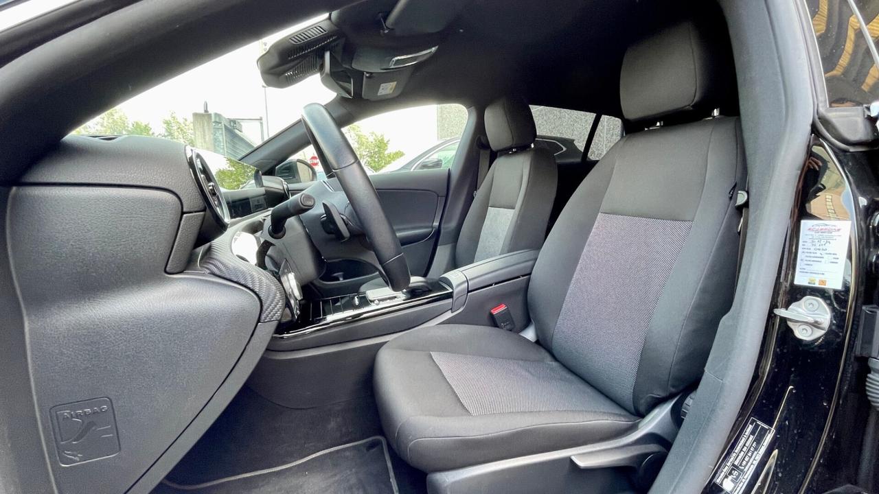 MERCEDES-BENZ CLA 180D EXECUTIVE 2.0 116CV - VIRTUAL COCKPIT, GANCIO TRAINO, NEOPATENTATI