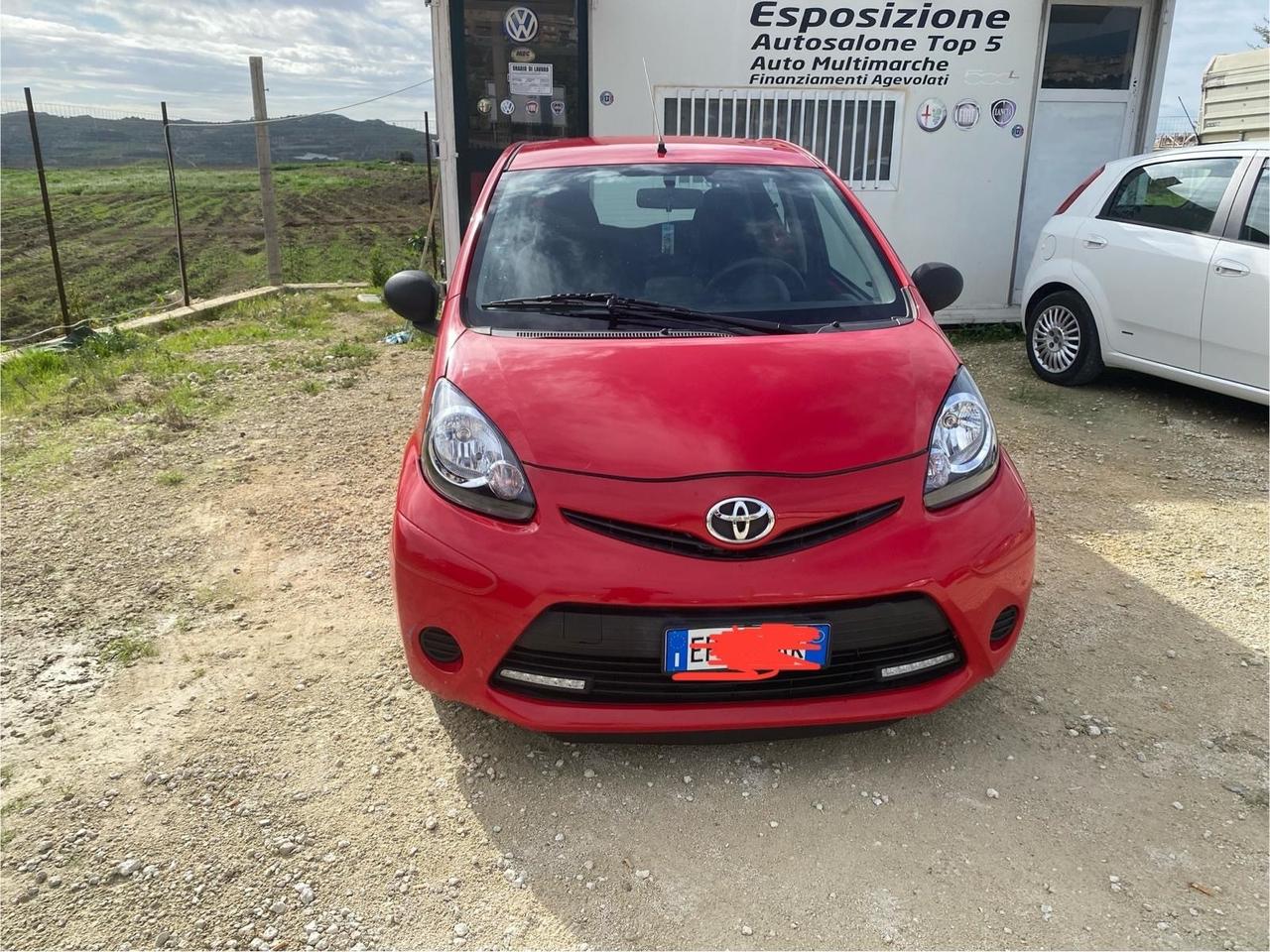 Toyota Aygo 1.0 12V VVT-i 5 porte con navigatore 2013