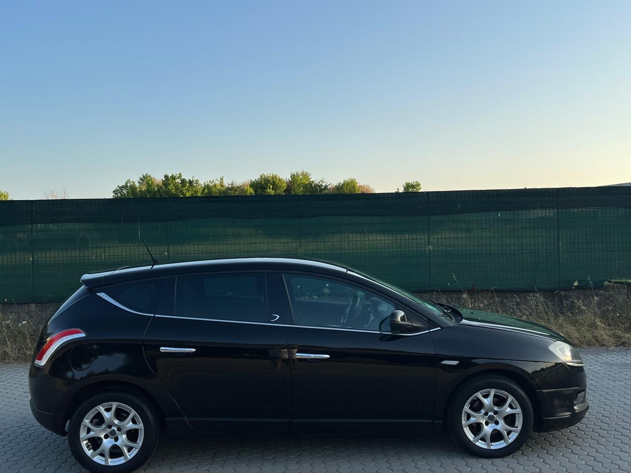 Lancia Delta 1.6 MJT DPF Argento