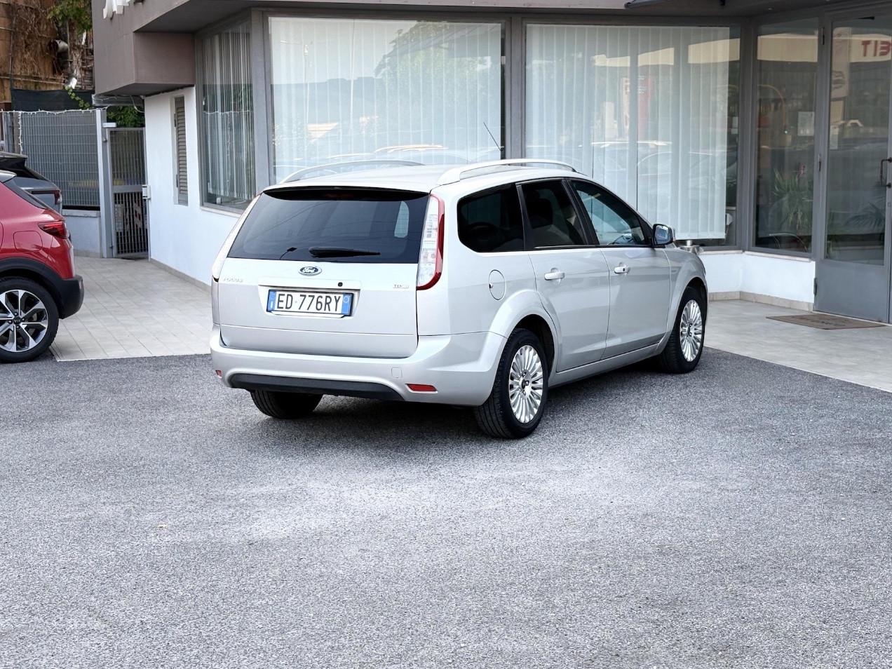 Ford Focus Style Wagon 1.6 Diesel 110CV E5 - 2010