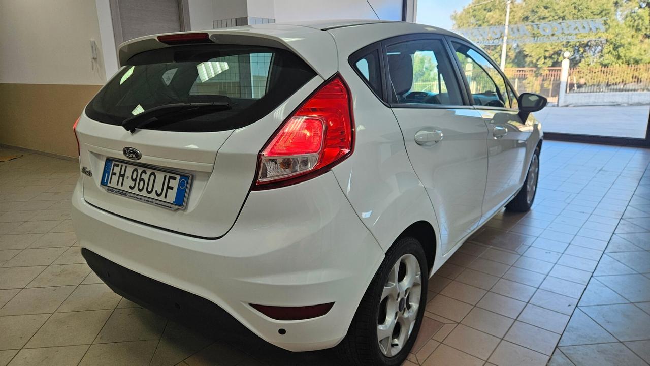 Ford Fiesta Plus 1.5 TDCi 75CV 5 porte