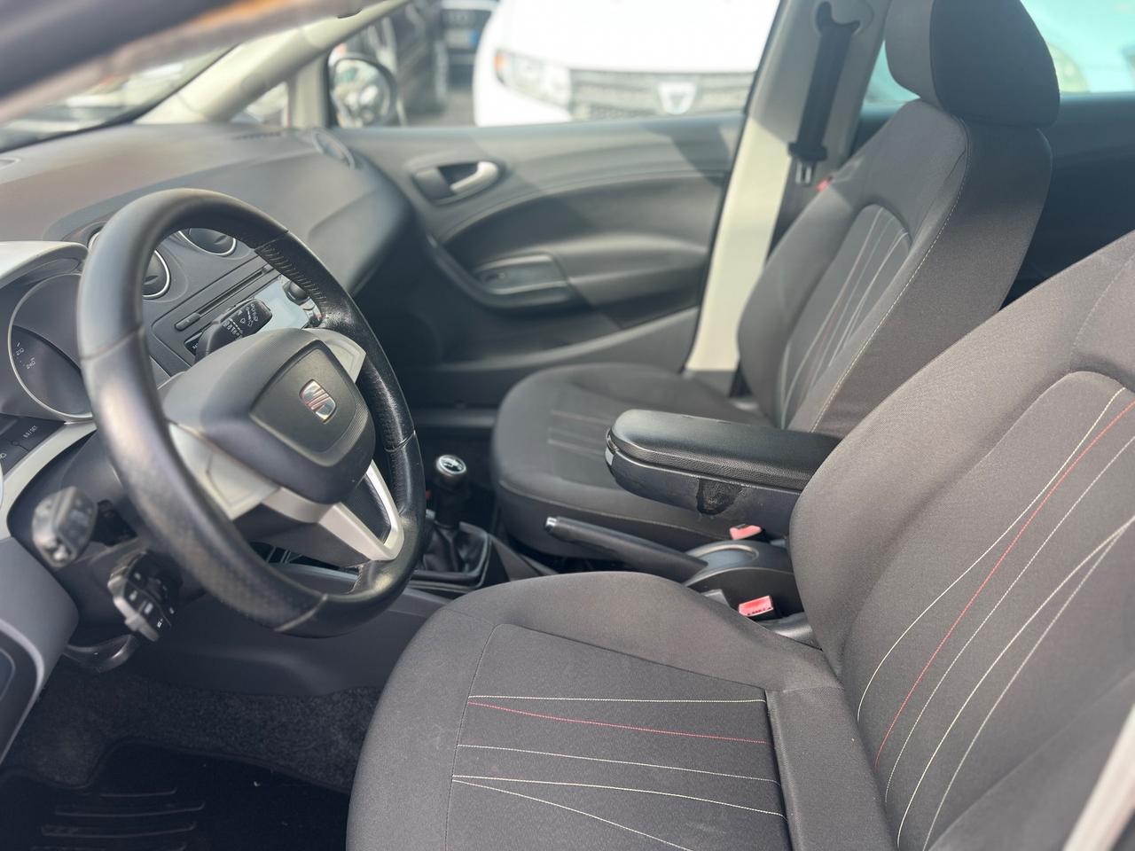 Seat Ibiza 1.4 benzina Anno 2012