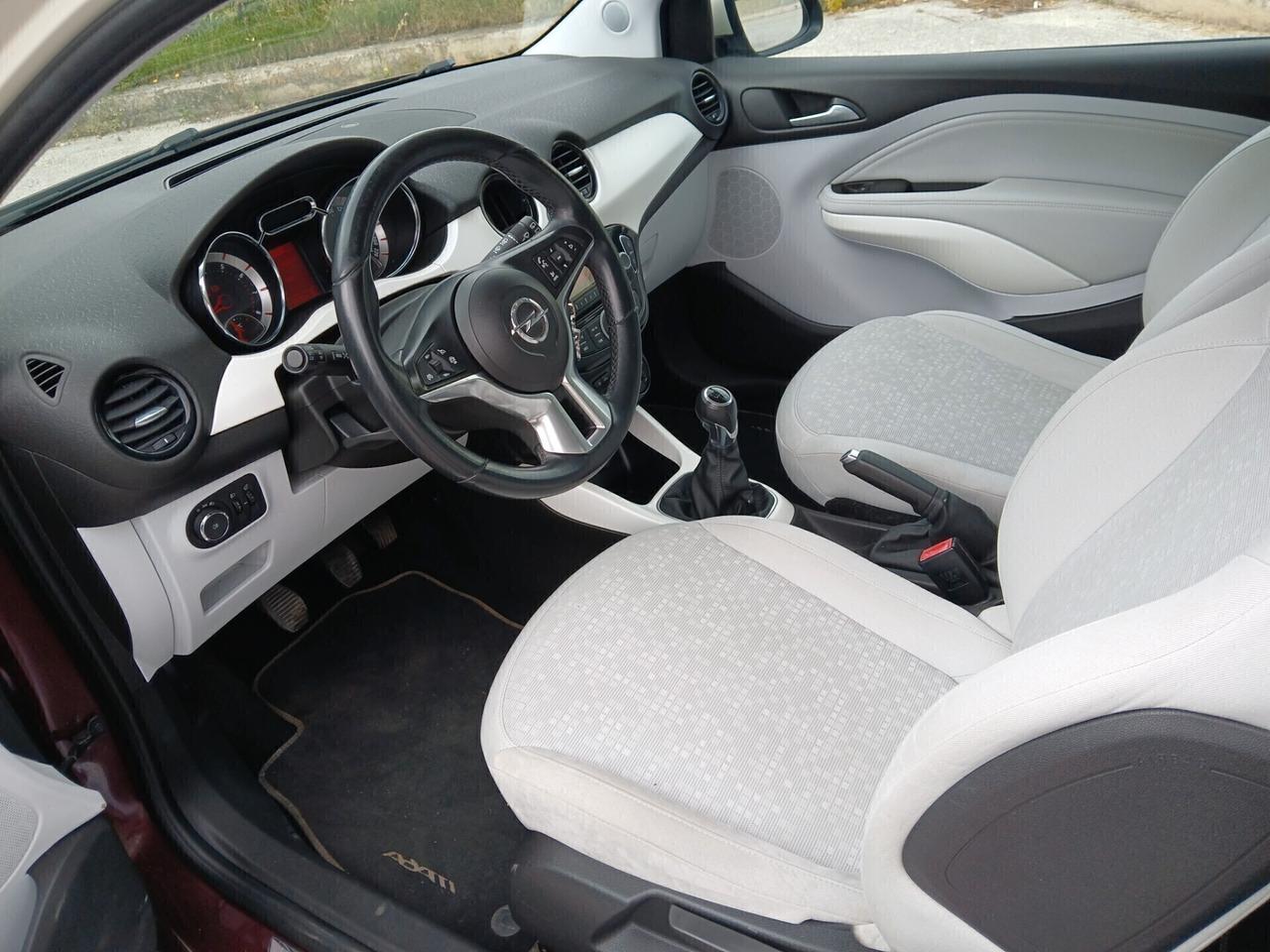 Opel Adam 1.2 Glam