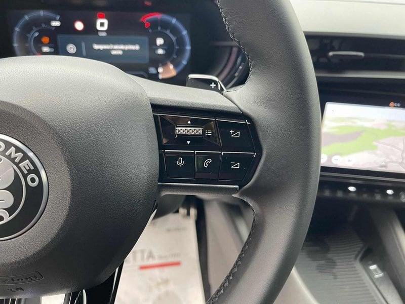 Alfa Romeo Junior 1.2 145 CV Hybrid eDCT6 Speciale - KM0