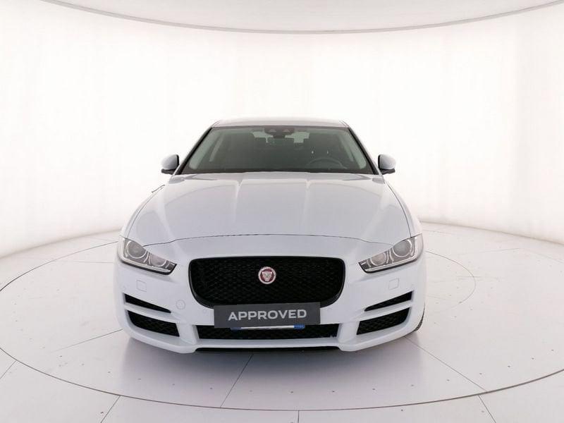 Jaguar XE 2.0d i4 Prestige 180cv auto my19