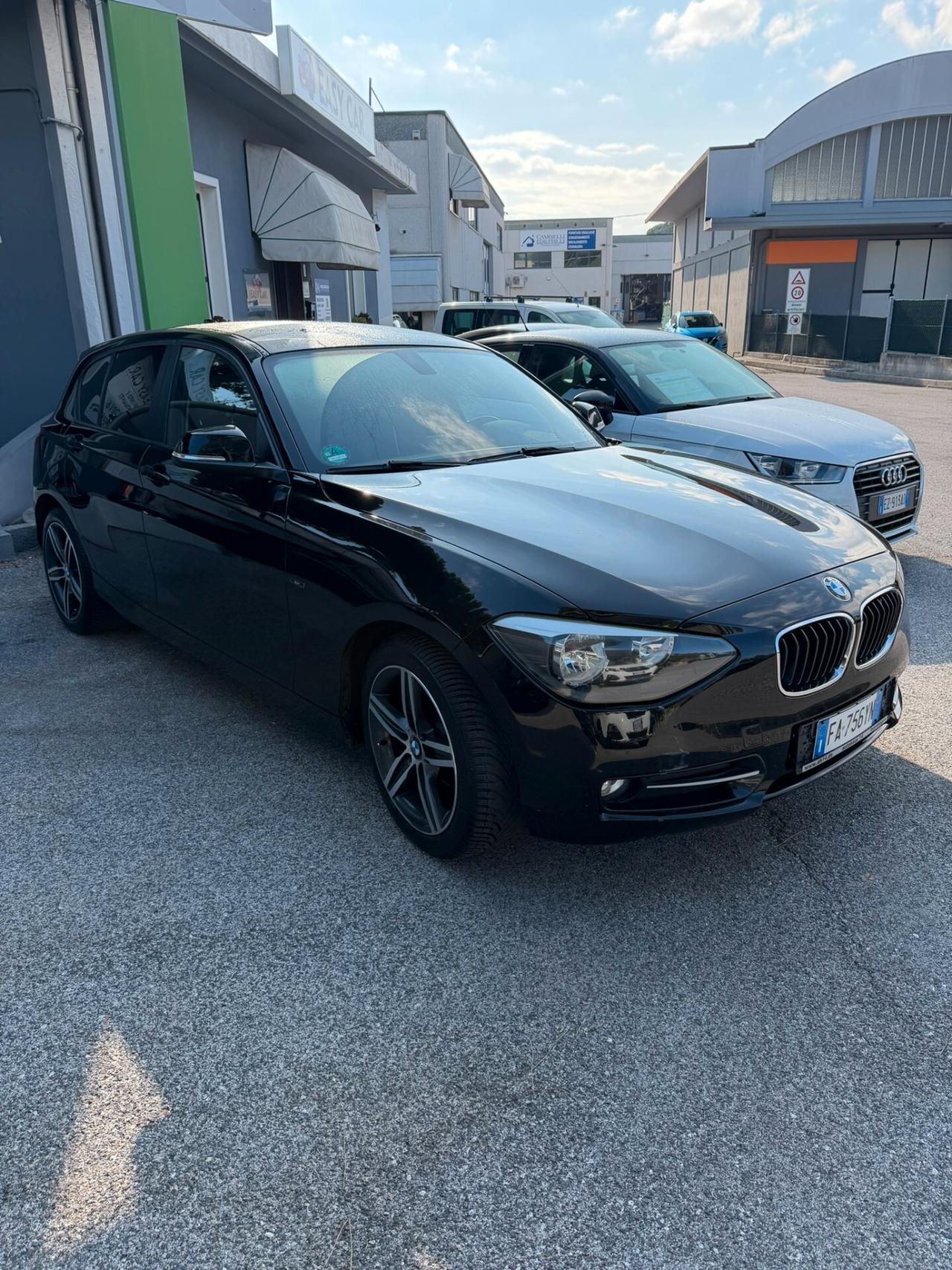 Bmw 118 118d 5p. Msport