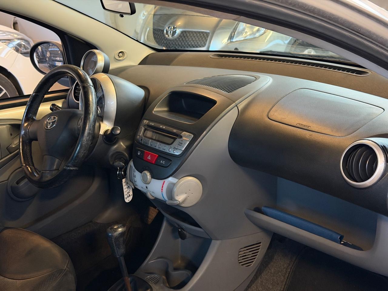Toyota Aygo 1.0 12V VVT-i 5 porte Sound