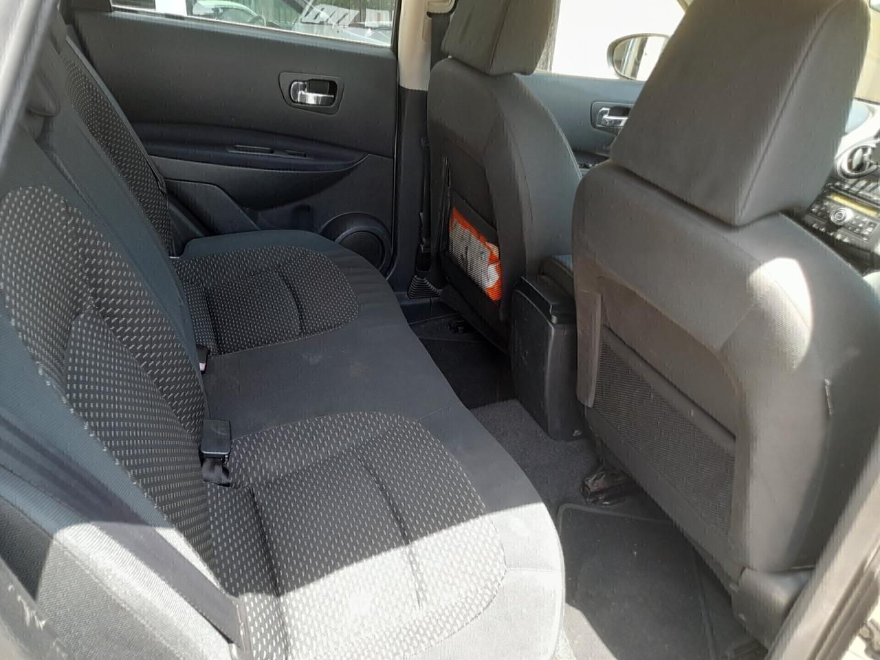 Nissan Qashqai 4X4 GANCIO TRAINO