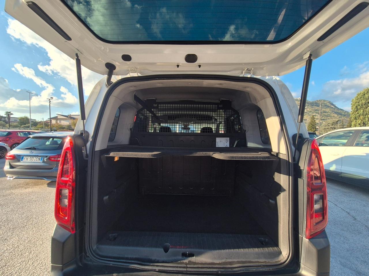 Citroen Berlingo BlueHDi 100 XL Shine (IVA INCLUSA)