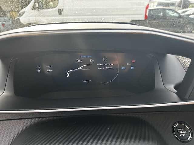 Peugeot 208 1.2 Hybrid 100cv E-DCS6 GT+DRIVE ASSIST KM ZERO