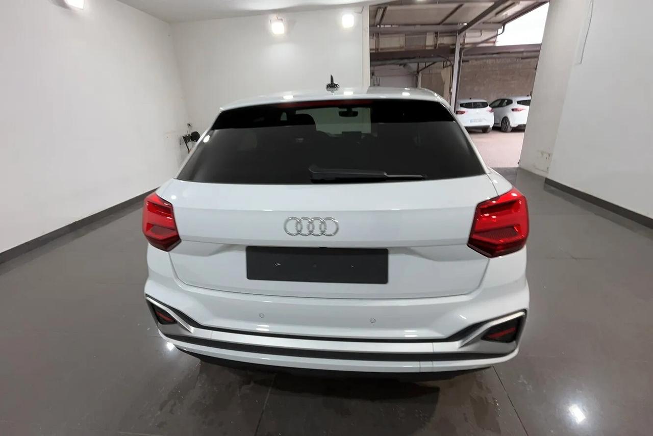 Audi Q2 30 TFSI Business