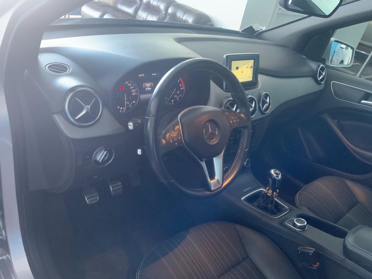 Mercedes-benz B 180 No