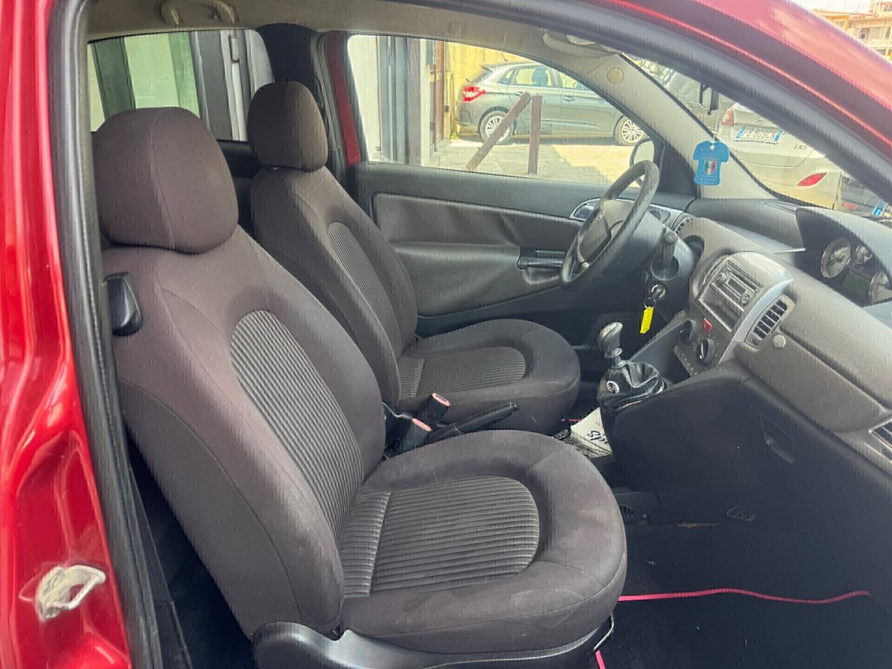 Lancia Ypsilon 1.2 GAS GPL